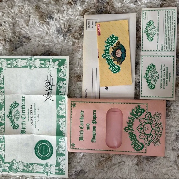 Cabbage Patch Doll Olive Zelda with Kids Birth Certificate and Papers - Picture 3 of 4